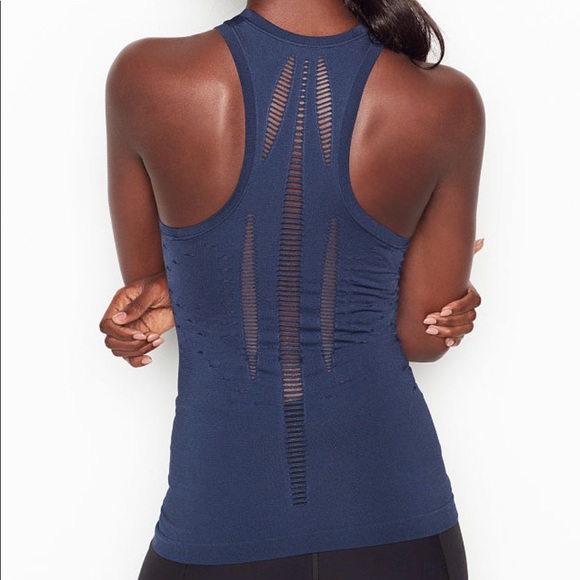 Victoria’s Secret Seamless Perforated Top - Picture 2 of 7